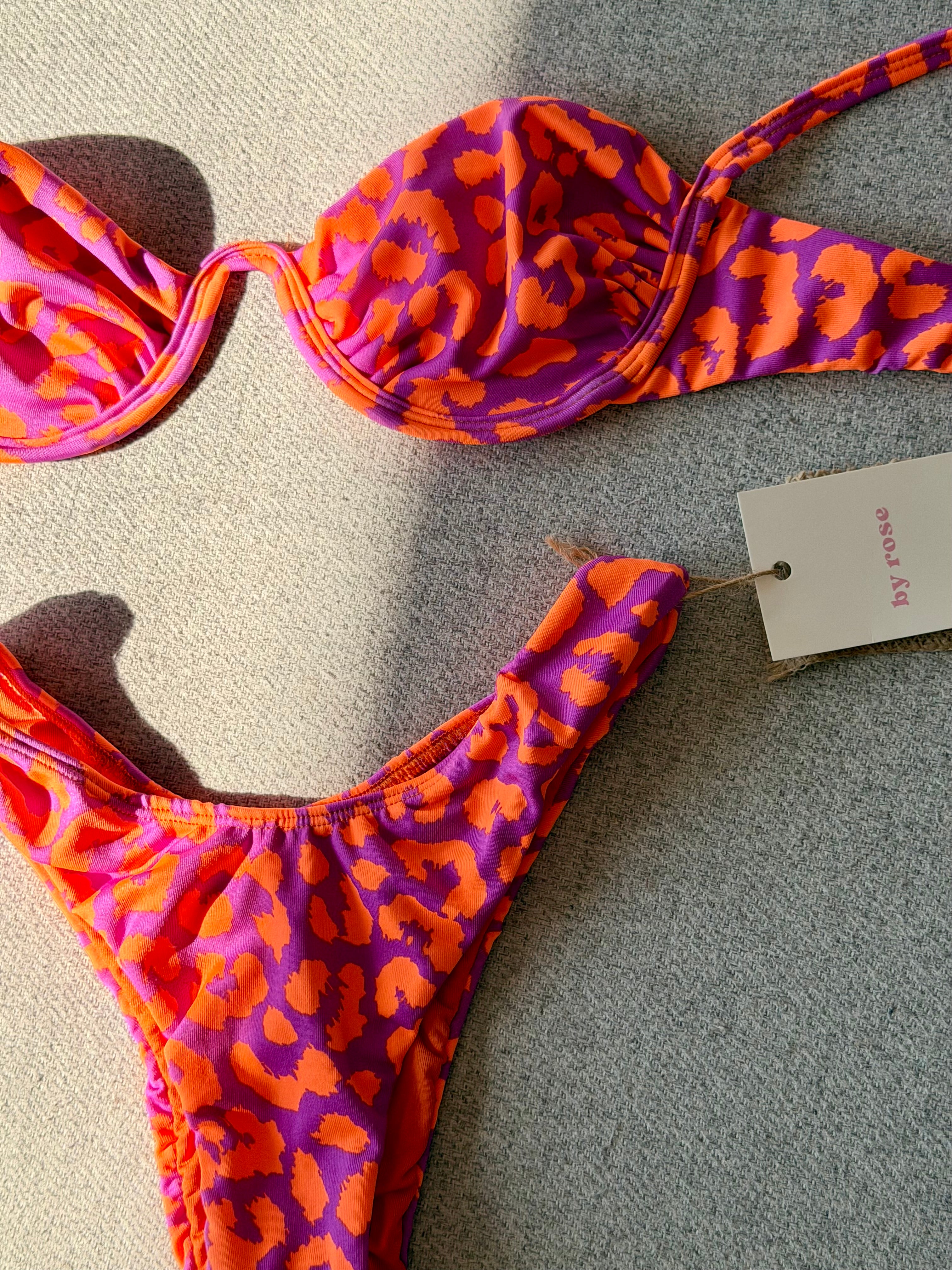 bikini butterfly leo print néon