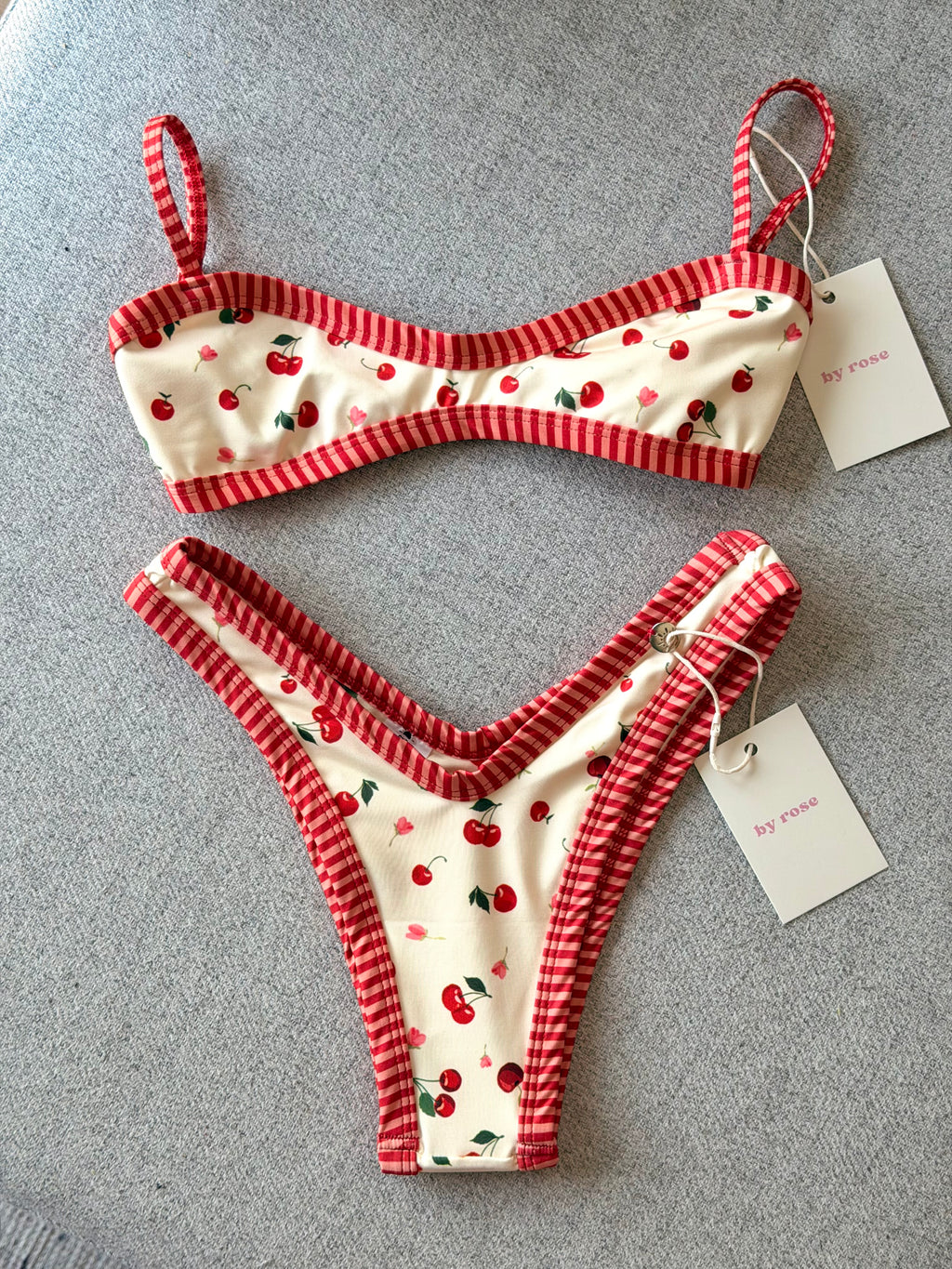 bikini cherry top (pré-venda)