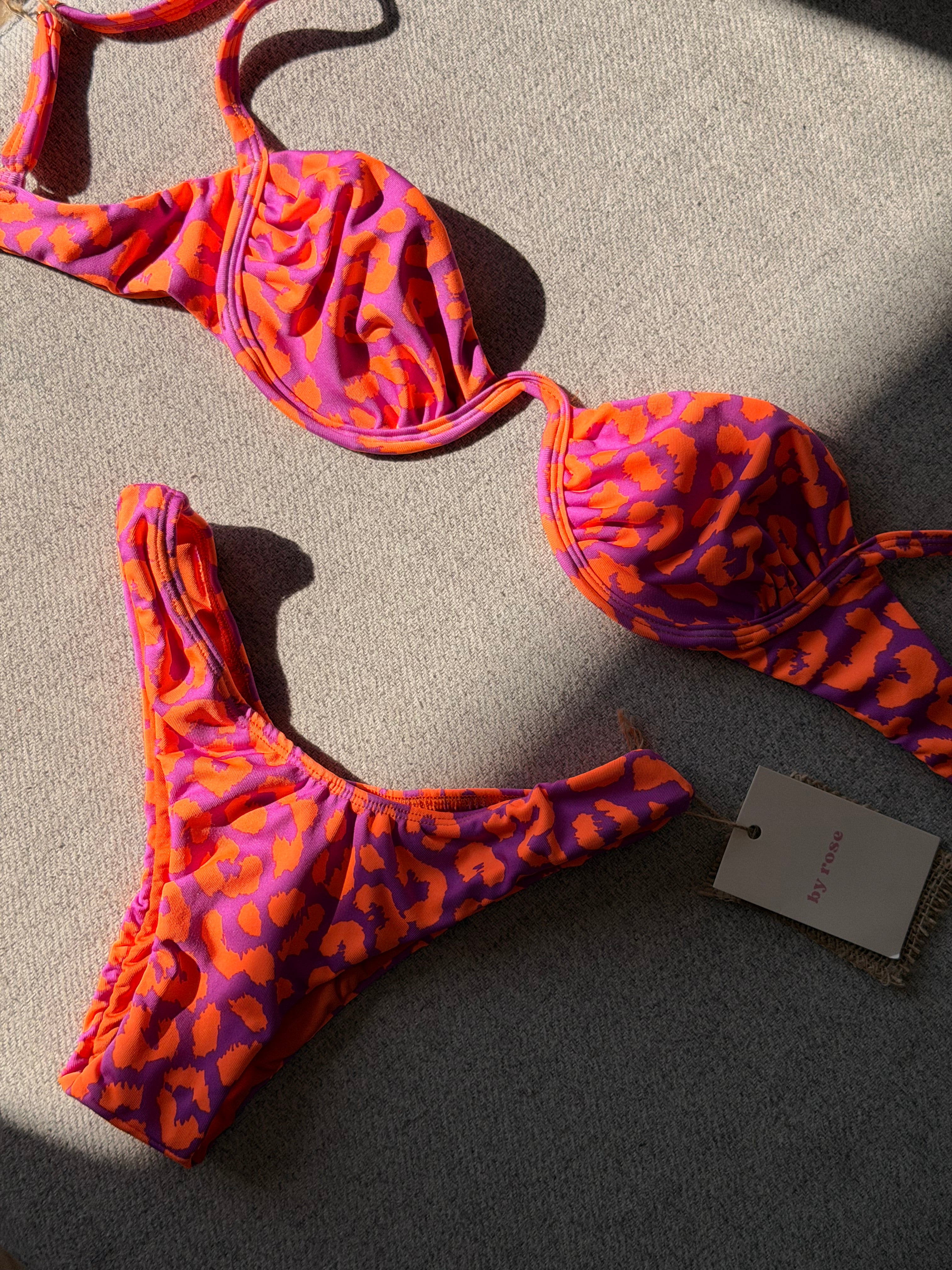 bikini butterfly leo print néon